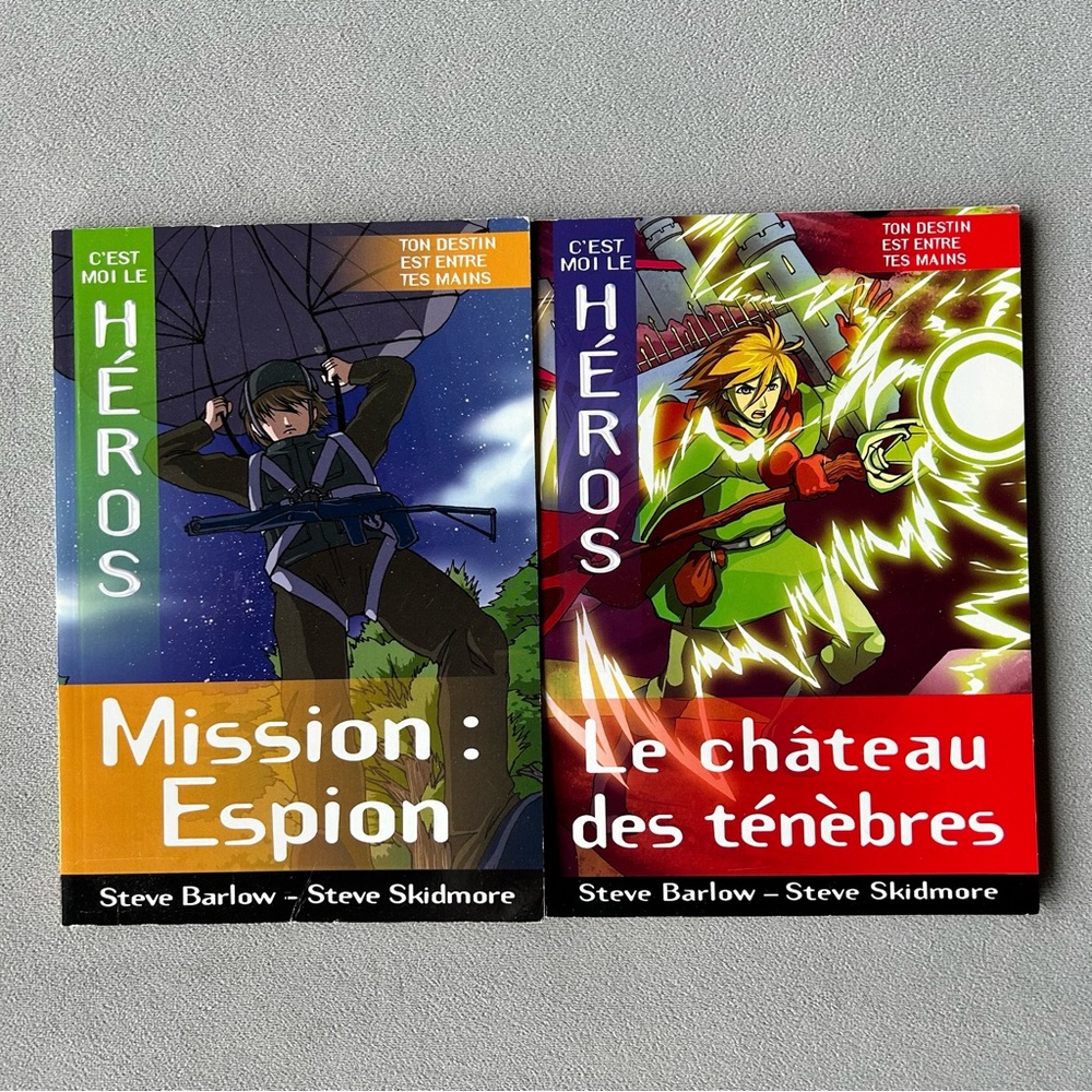 FRENCH ~ Set of 2 ~ C’est moi le heros